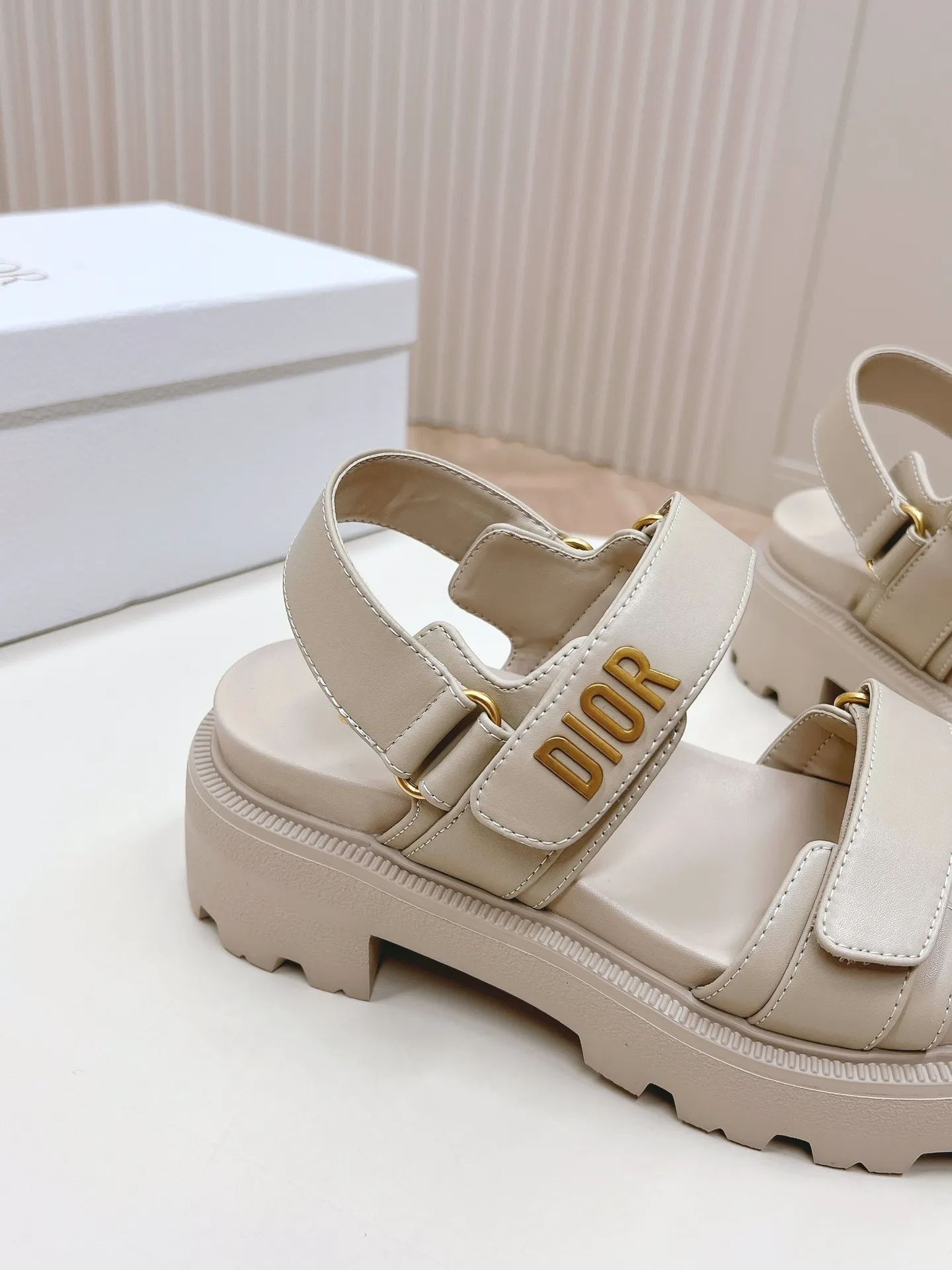 👟👟Ex-factory price 540👟👟 Hot high-heeled series is on the market! New classic upgraded high-heeled bottom model, super good-looking 2024Dior Classic Velcro high-heeled sandals and slippers series, original replica, high version, super durable and versatile, very comfortable on the feet, slimming and taller, whiter, original leather upper, original D hardware buckle, original TPU outsole, heel height is about cm, size: 35-42